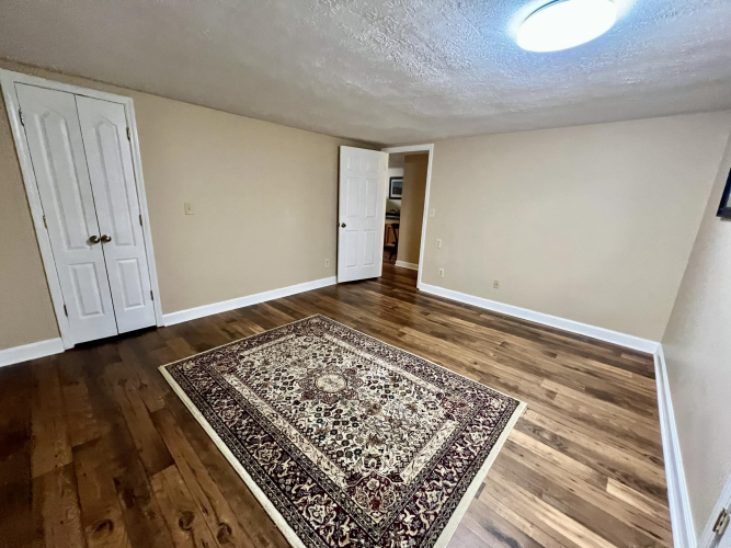 Listing Image 71
