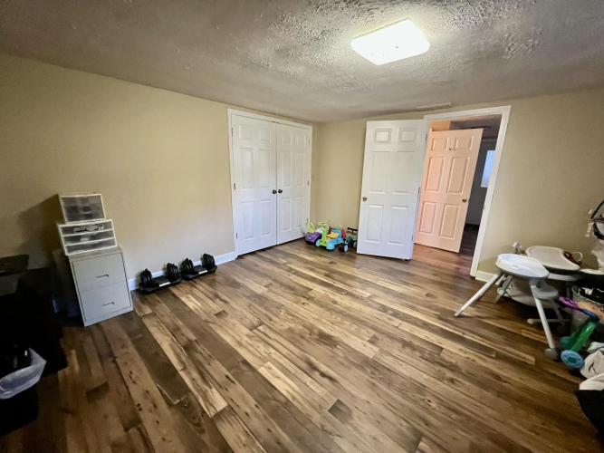 Listing Image 76