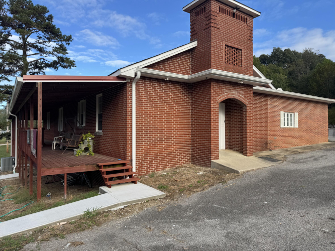 Listing Image 3