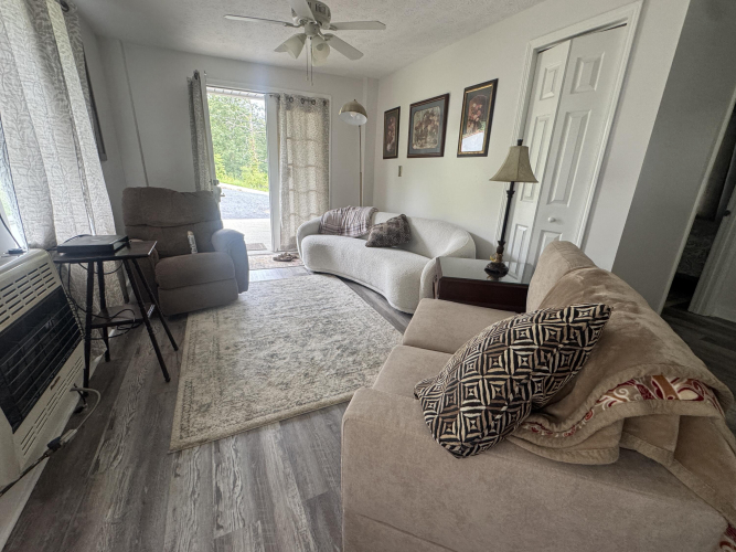 Listing Image 52