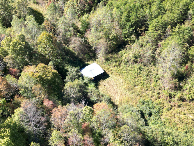 Listing Image 8