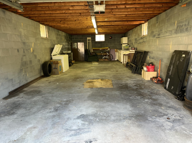 Listing Image 28