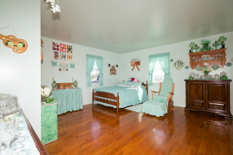 Listing Image 21