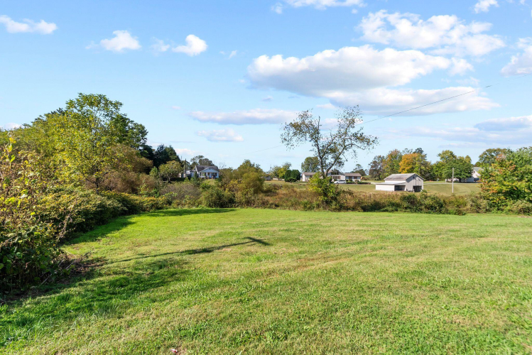 Listing Image 50