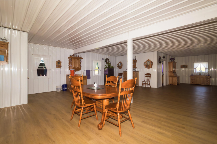 Listing Image 41