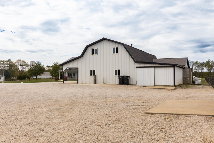 Listing Image 52