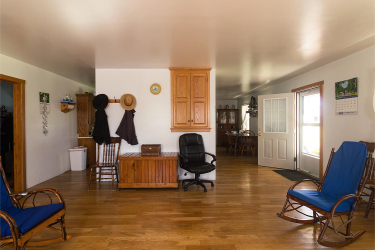 Listing Image 15