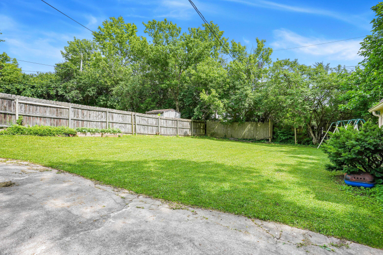 Listing Image 18