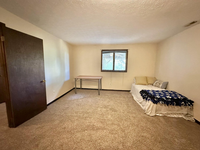 Listing Image 55