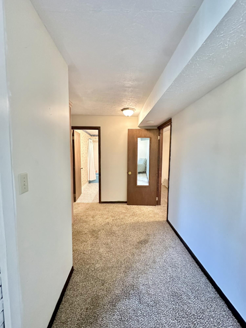 Listing Image 60