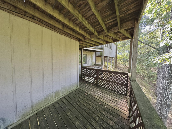 Listing Image 80