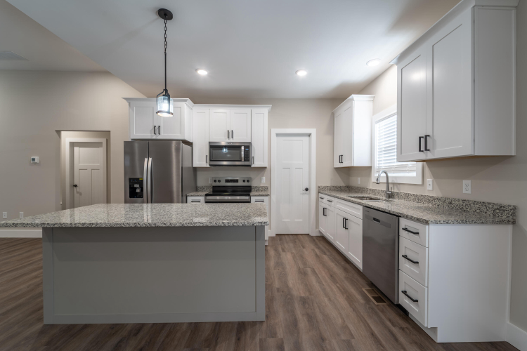 Listing Image 15