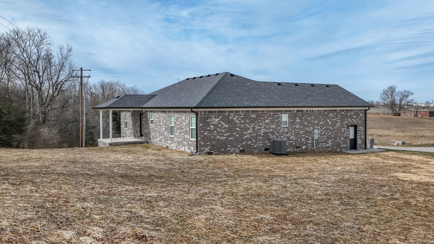 Listing Image 41
