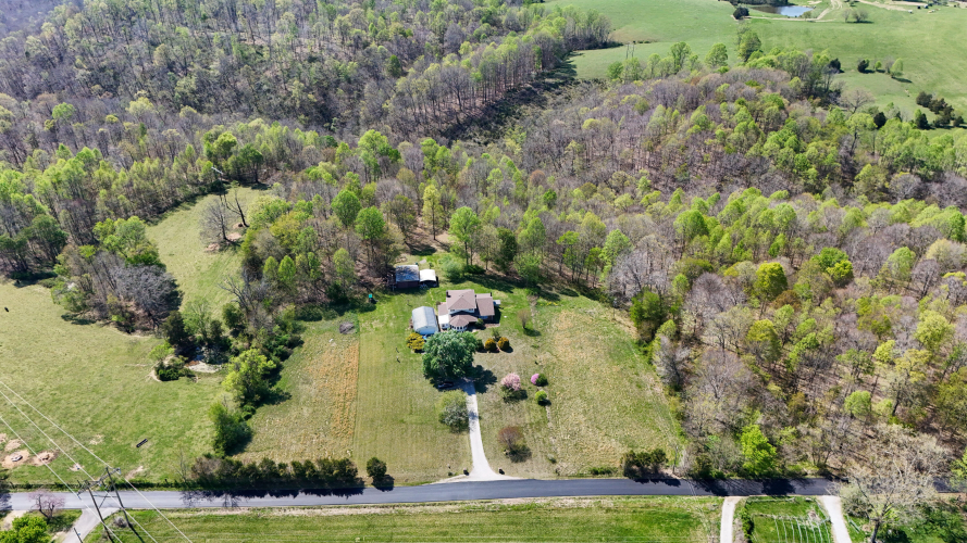 Listing Image 8