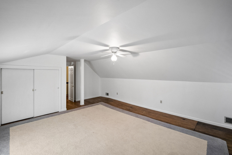 Listing Image 57