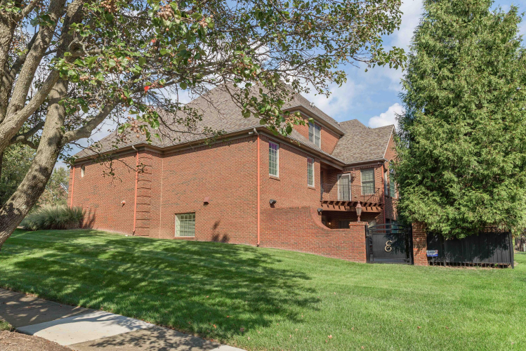 Listing Image 108
