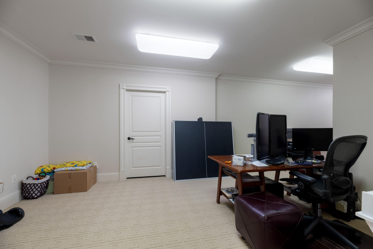 Listing Image 71