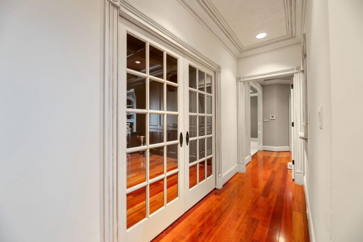 Listing Image 100