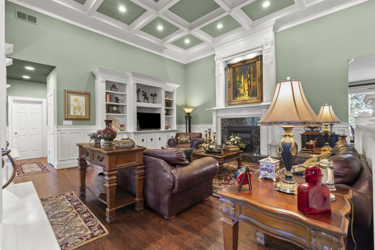 Listing Image 11