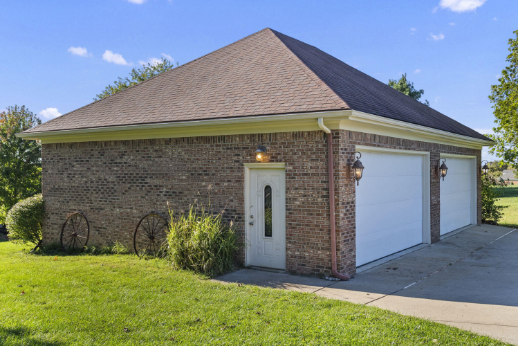 Listing Image 74