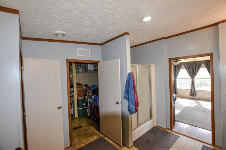 Listing Image 41