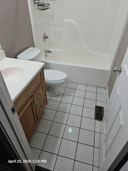 Listing Image 19