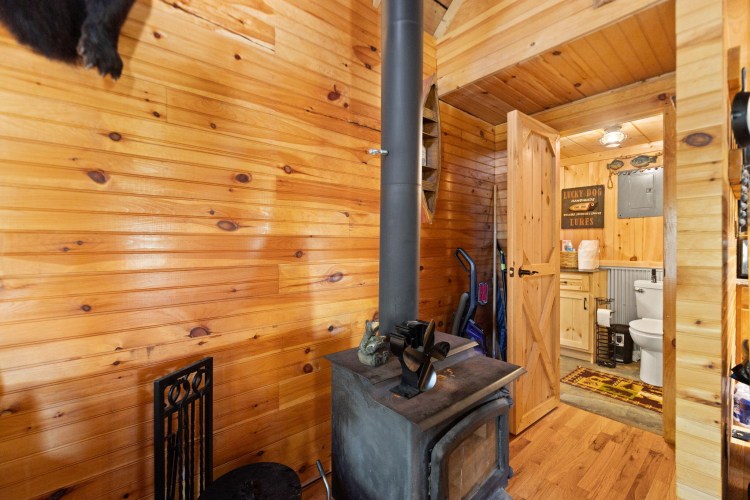 Listing Image 15