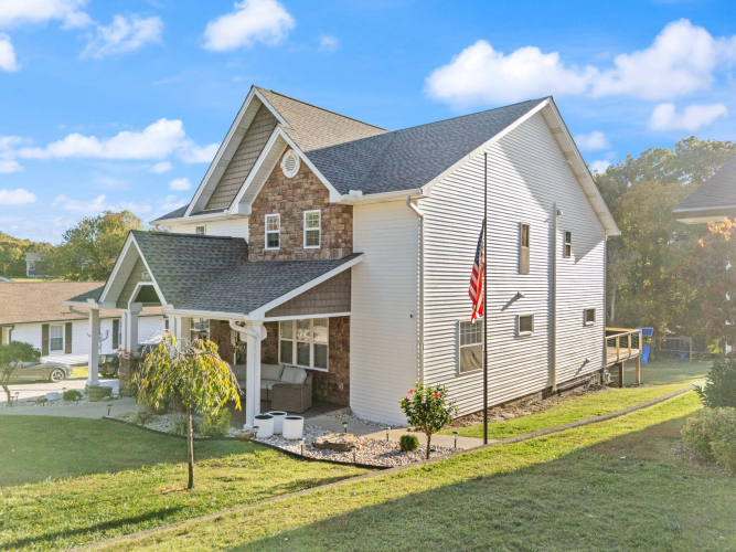 Listing Image 2