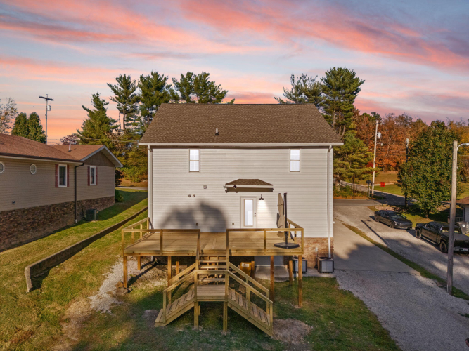Listing Image 19