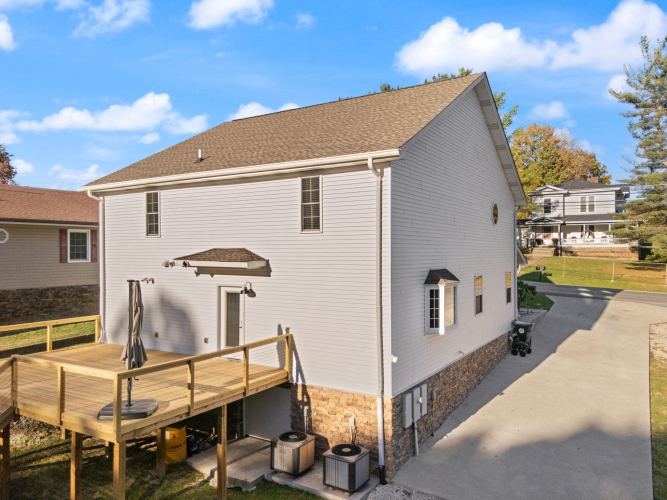 Listing Image 53