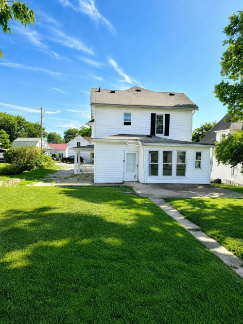 Listing Image 6