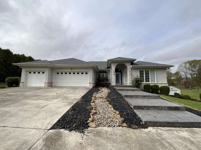 Listing Image 107