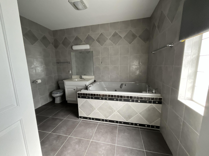 Listing Image 57
