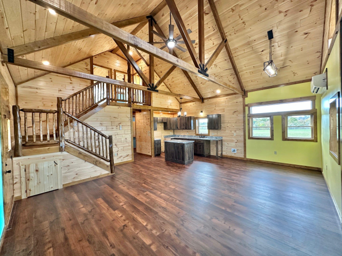 Listing Image 12
