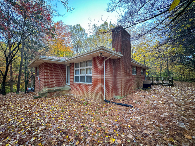 Listing Image 48