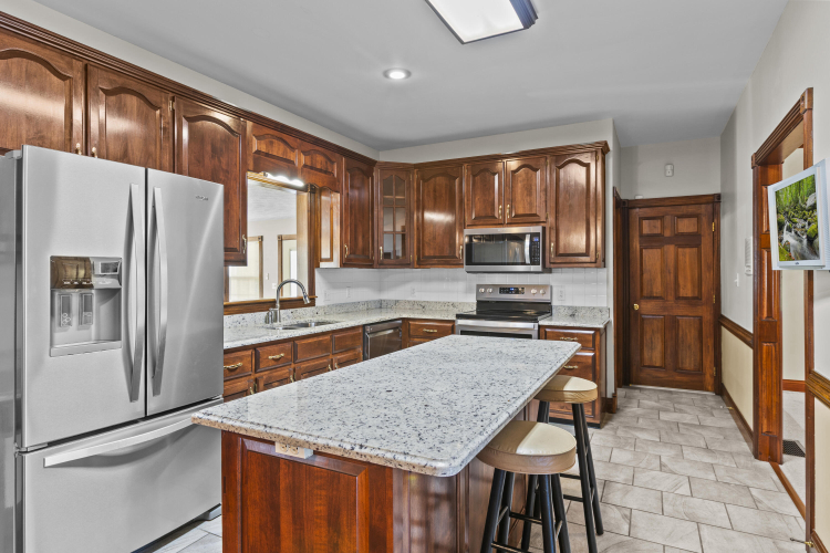 Listing Image 15