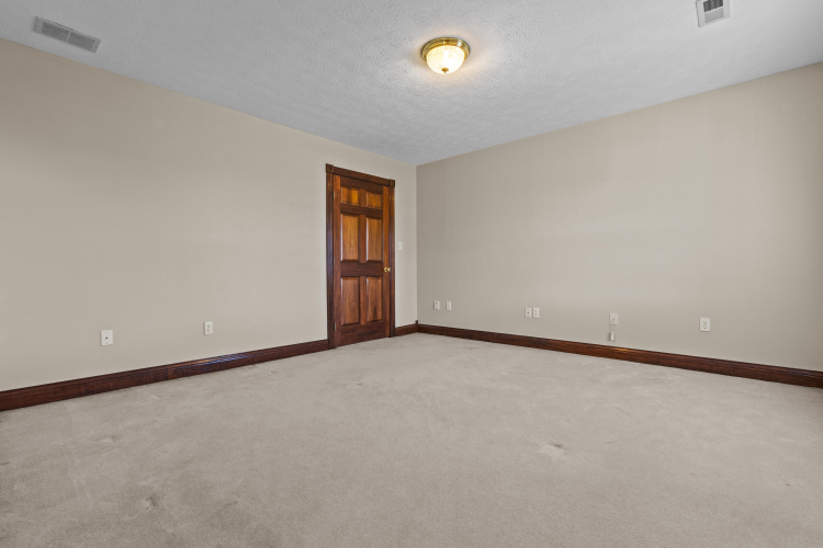 Listing Image 30