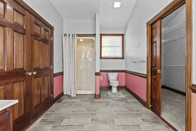 Listing Image 47