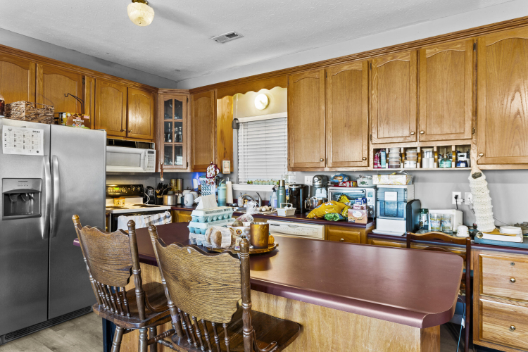 Listing Image 84