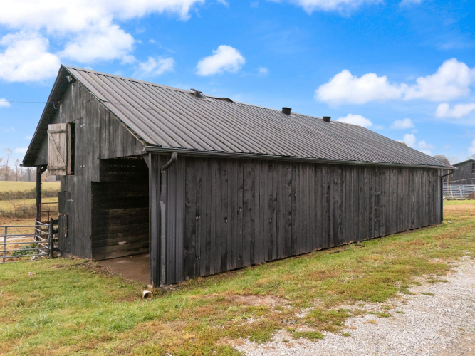 Listing Image 28