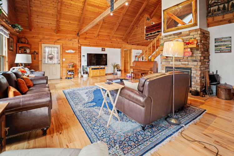 Listing Image 18