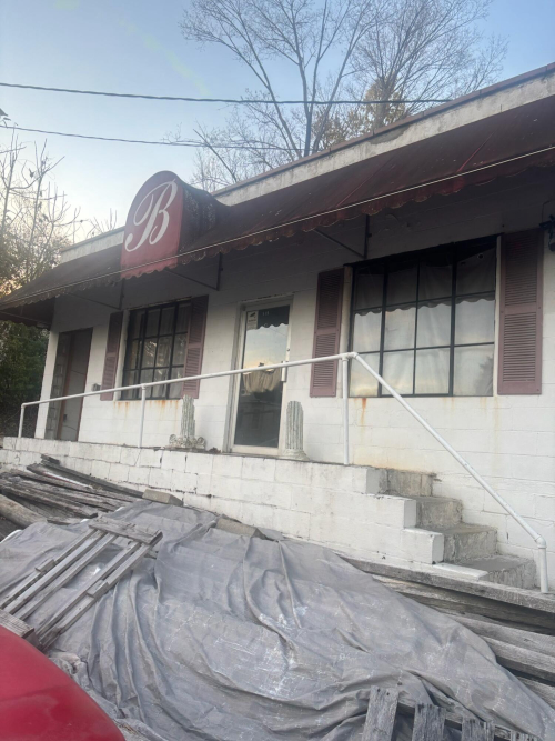Listing Image 17