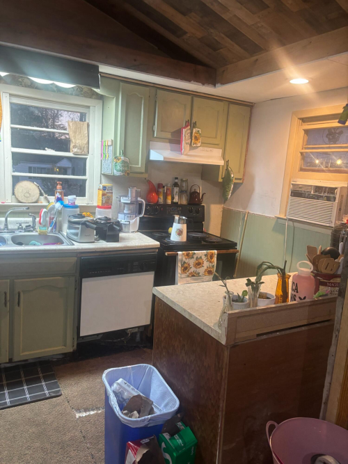 Listing Image 18