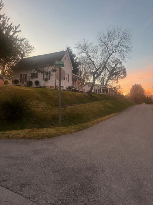 Listing Image 19