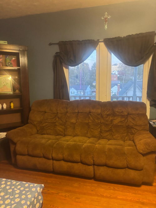 Listing Image 6