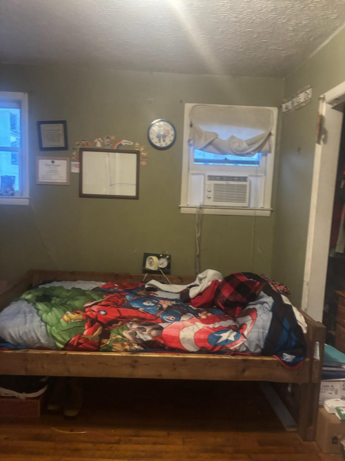 Listing Image 9