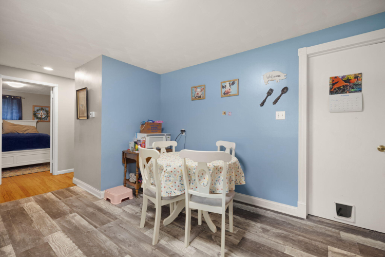 Listing Image 31