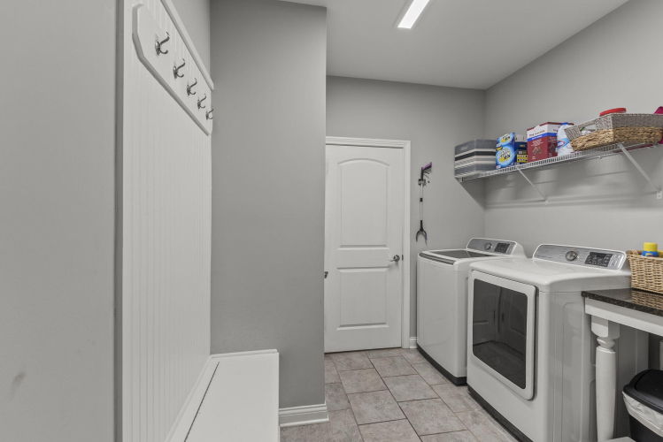 Listing Image 57