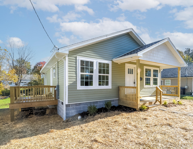 Listing Image 3