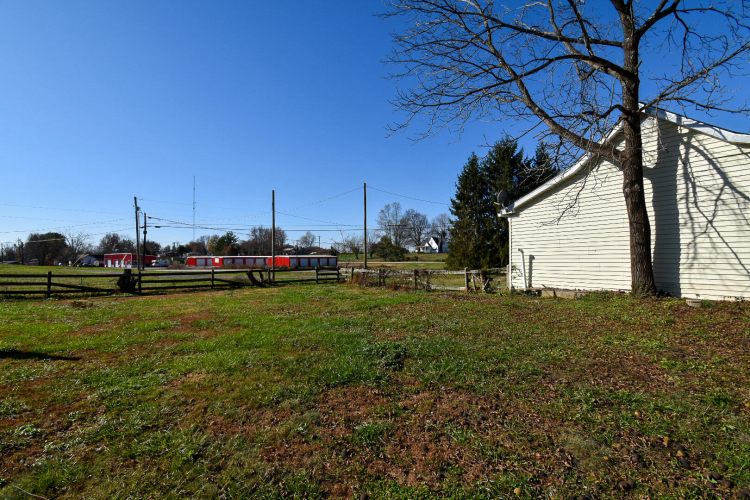 Listing Image 28